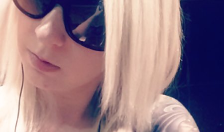 Blonde Perfect Biorior سکس فول BJ می دهد