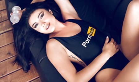 SG Girl Dildo در اتاق تغییر فول سگسی